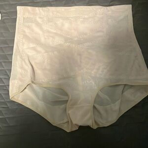 High-Waisted Briefs with tummy control